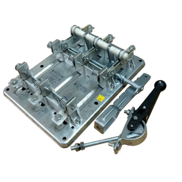 Разъединитель-предохранитель РПС-4/1Л номинальный ток 400 А, со смещенным приводом, вал 180 мм, левый(правый)