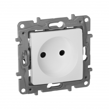 ETIKA Роз. без з/к с з/ш 16А бел.