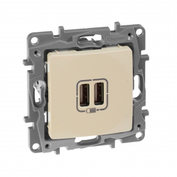 ETIKA Роз. USB A+A 15Вт сл. кость