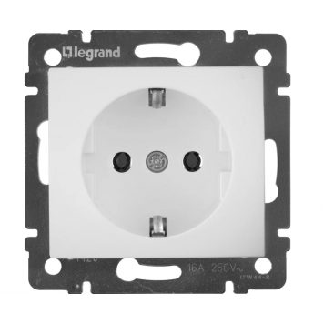 VALENA Роз. с з/к без з/ш 1уп (10шт арт. 774420) 16А бел.