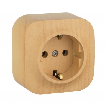 QUTEO Роз. с з/к без з/ш о/у 16А дерево